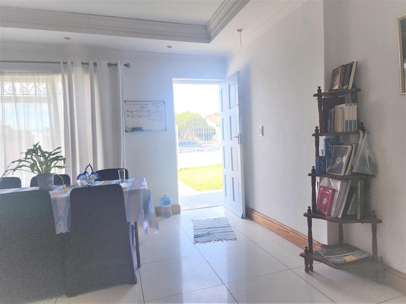 2 Bedroom Property for Sale in Belgravia Western Cape
